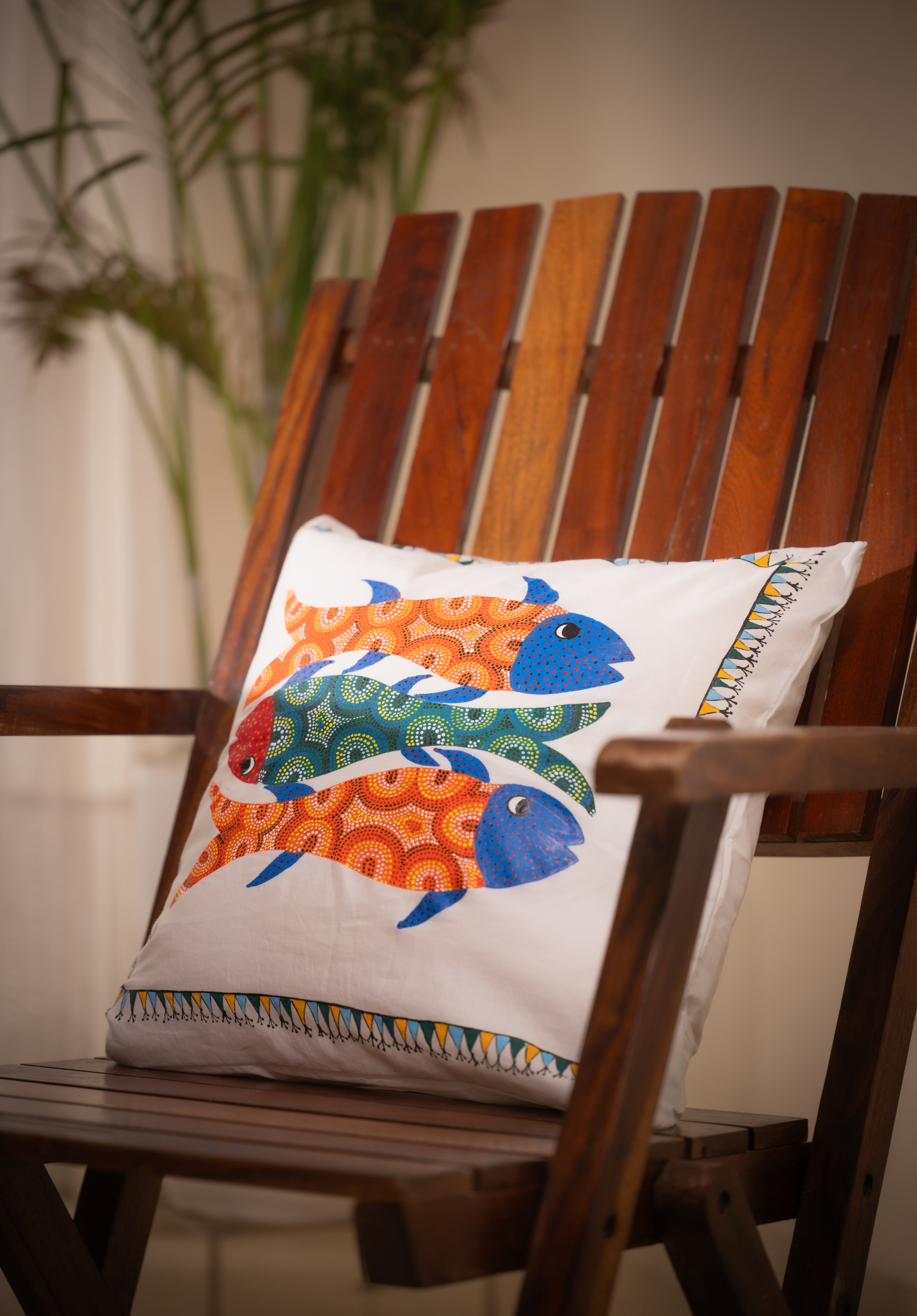 Painting in Bhil Table Runner and 6 Cushion Covers