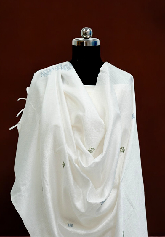 Kasuti embroidery on traditional dupatta