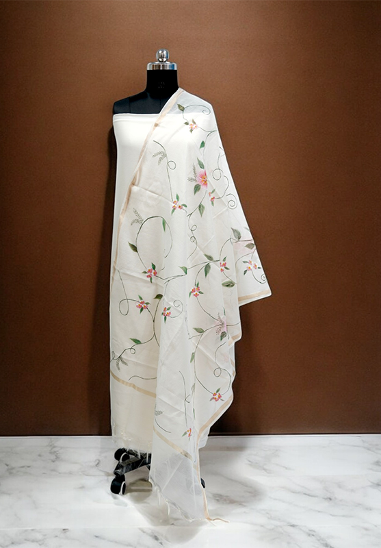 Dupatta with detailed hand brush painting