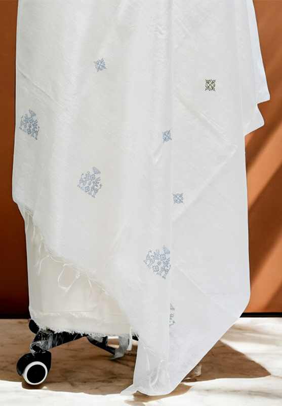 Ethnic Kasuti hand-stitched dupatta