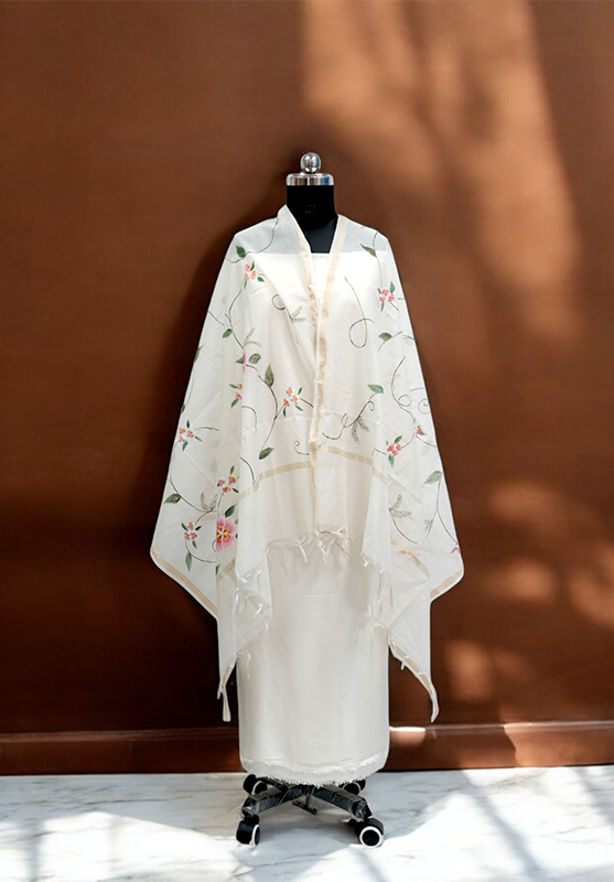 Artistic dupatta in vibrant hues