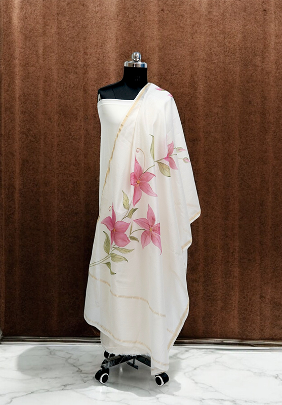 Elegant dupatta with ethnic painting