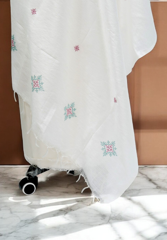 Ethnic dupatta with intricate Kasuti stitchwork
