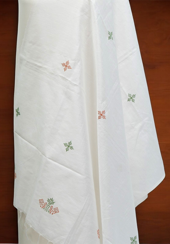 Ethnic dupatta with intricate Kasuti work