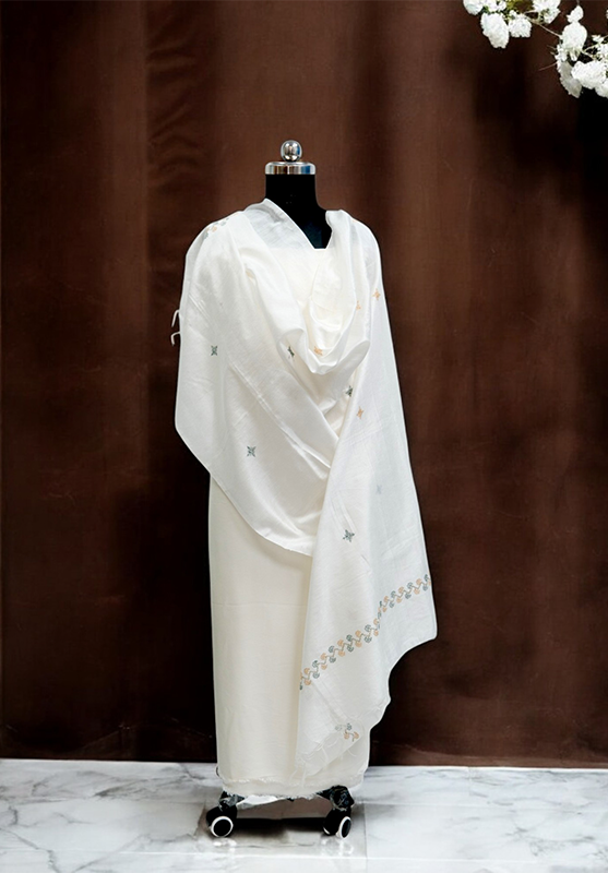 North Karnataka style hand-embroidered dupatta