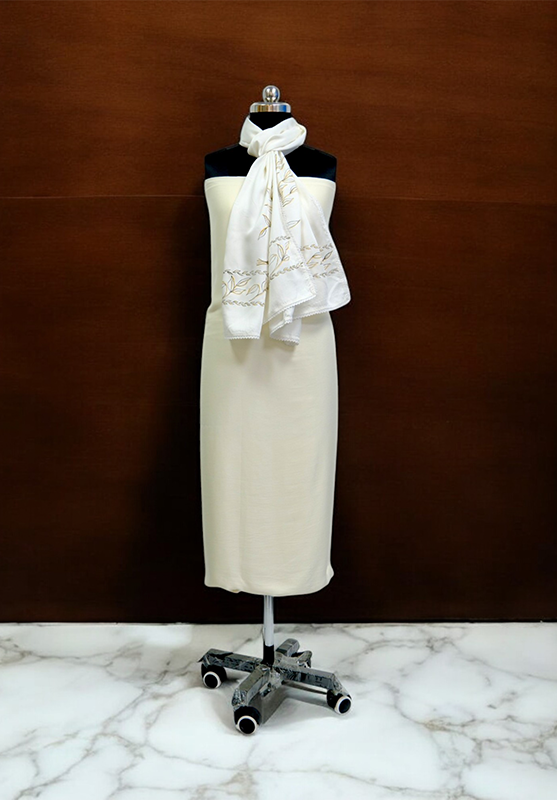 Lightweight stole showcasing traditional brushwork