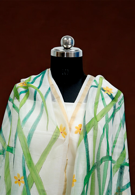 Elegant ethnic dupatta with artistic brushwork