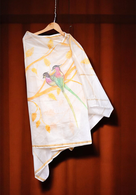 Artistic ethnic dupatta brushwork