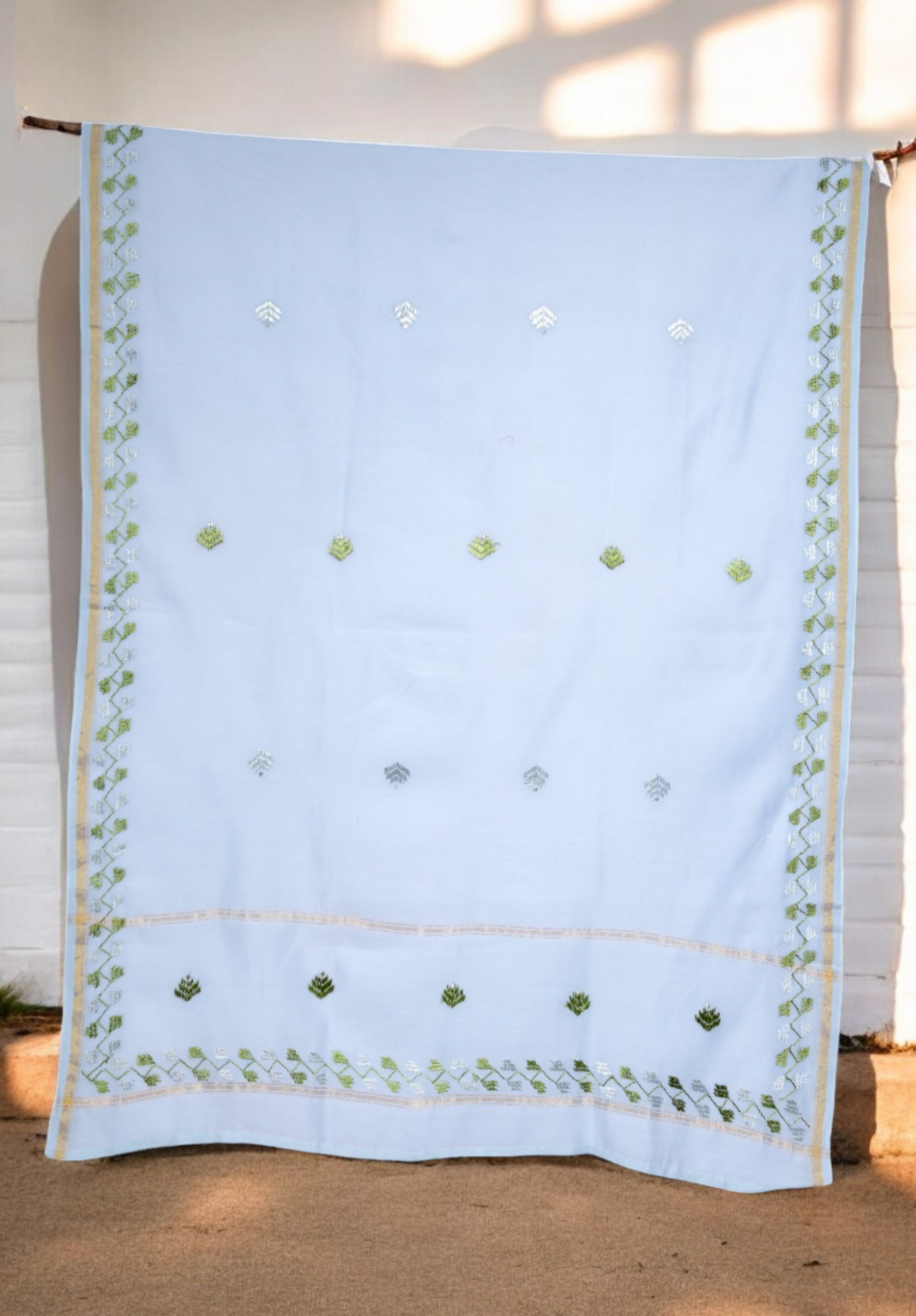 Floral embroidered Phulkari dupatta for weddings