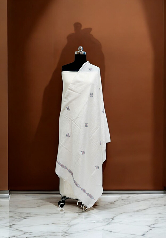 white-kasuti-dupatta-violet-motifs